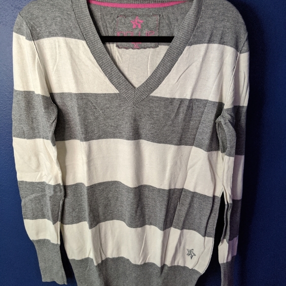 🌟 2 for 10 🌟Women's Nollie Sweater - Picture 1 of 3